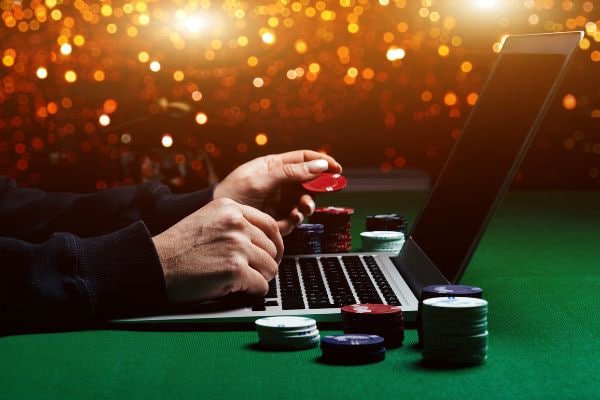 Shwe App Myanmar Online Betting Platform ကျွန်ုပ်တို့အကြောင်း Hero Background